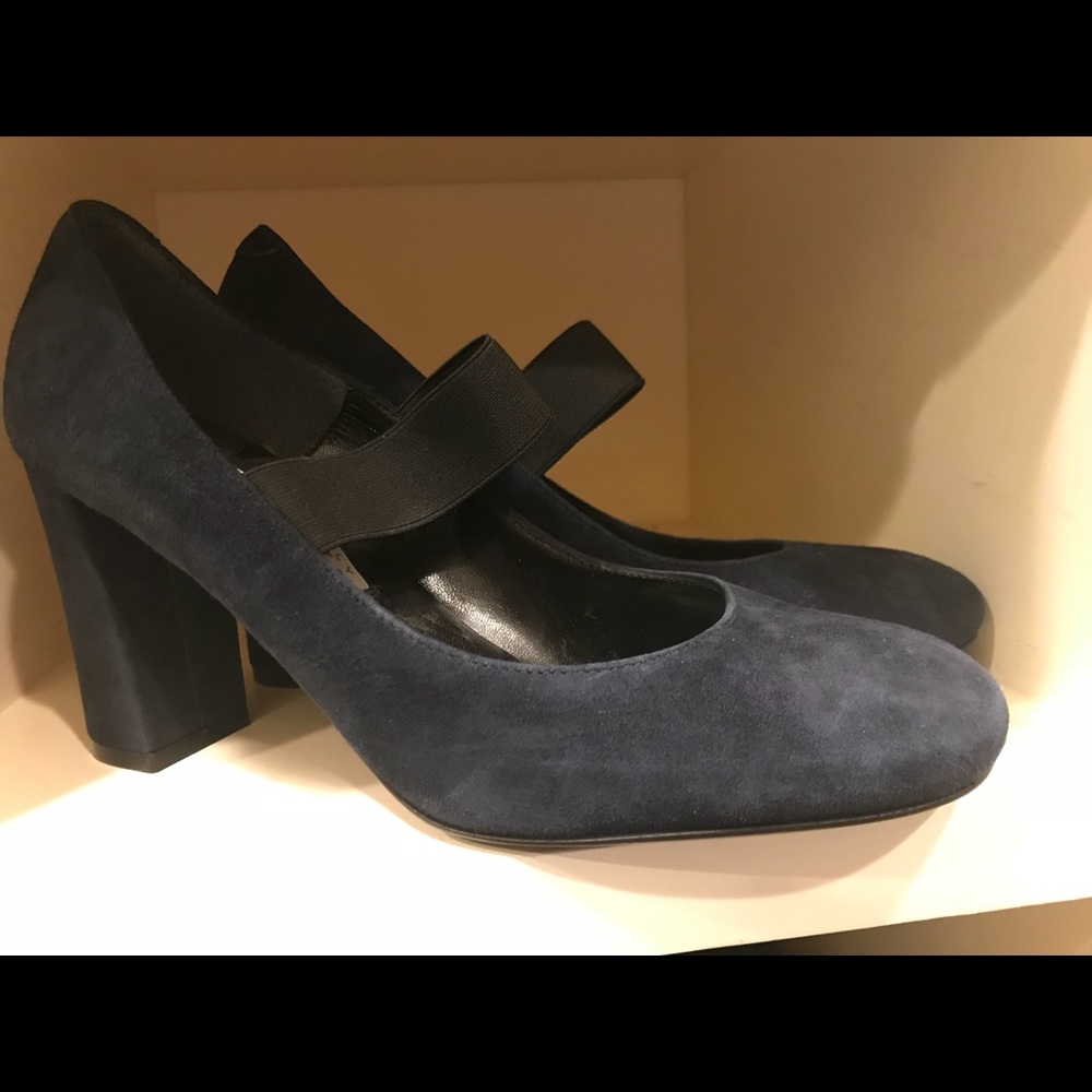 Never worn Italian shoes Barney’s NY